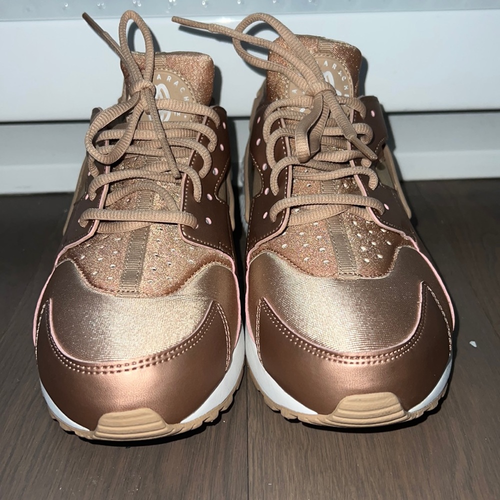 Nike Air Huarache Run Rose Gold Womens Size 8